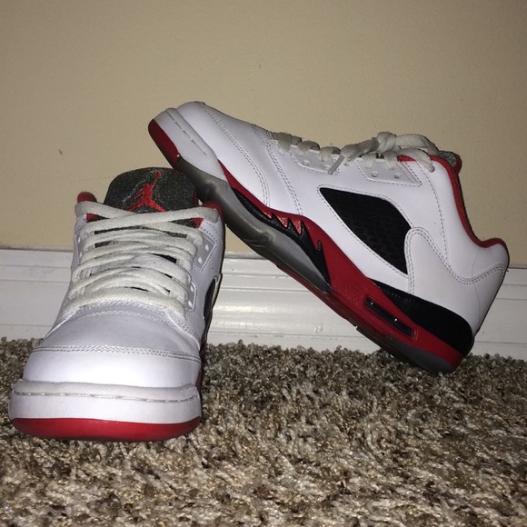 jordan 5 low fire red